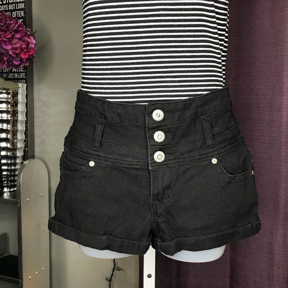 Black high waisted button down shorts - Picture 1 of 3